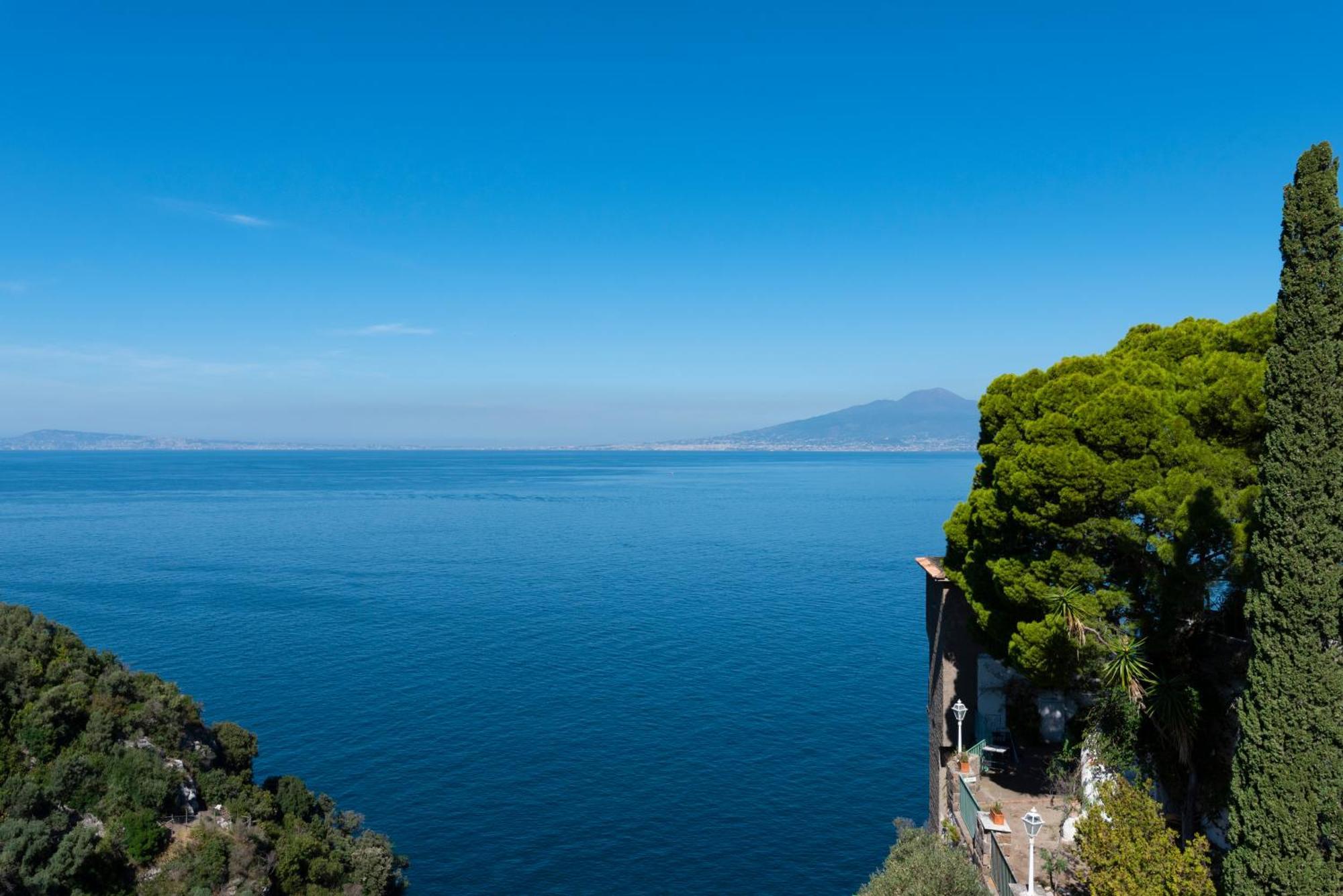 Hotel Desiree Sorrento Esterno foto