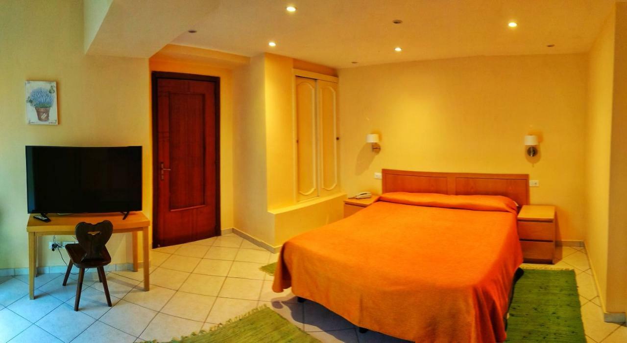 Hotel Desiree Sorrento Esterno foto